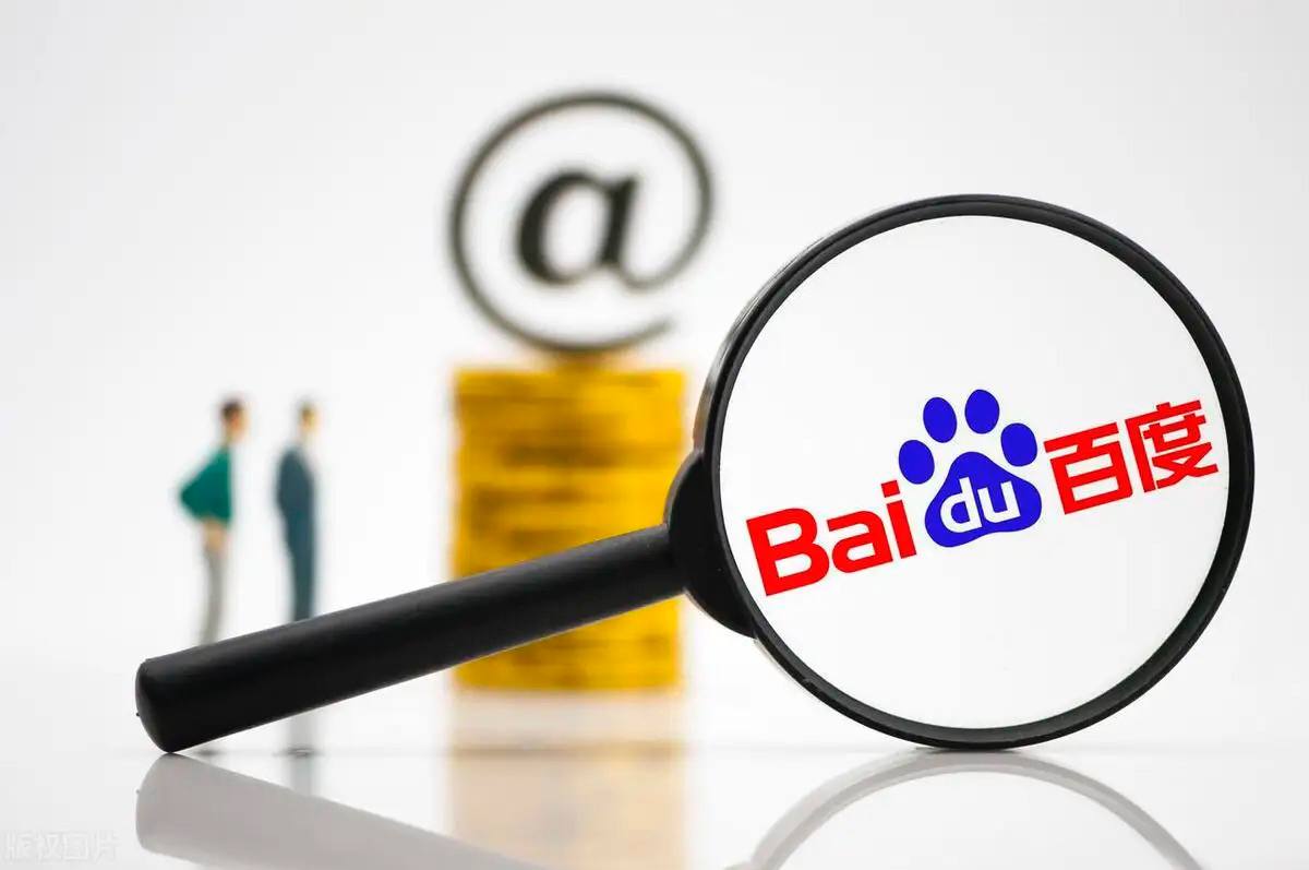 台风天湛江一高校宿舍门被强风吸走